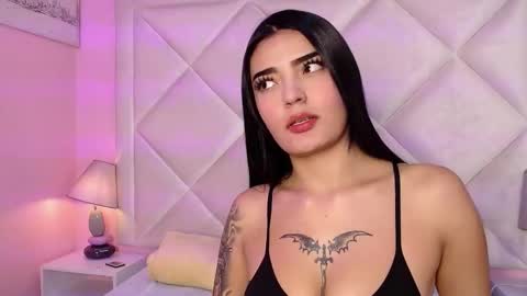 Alexandra online show from 10/28/25, 11:47