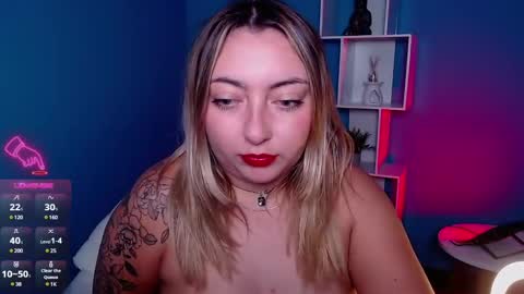 Snapshot of miaawild chatting on 12/07/24, 01:14 Andrea online show from 12/07/24, 01:14