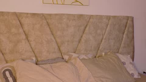 Snapshot of miablumm_ chatting on 12/02/25, 11:37 miablumm_ online show from 12/02/25, 11:37