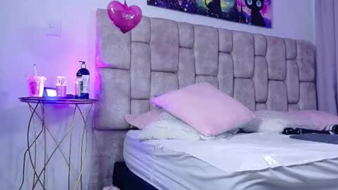 Snapshot of miablumm_ chatting on 02/24/26, 11:25 miablumm_ online show from 02/24/26, 11:25