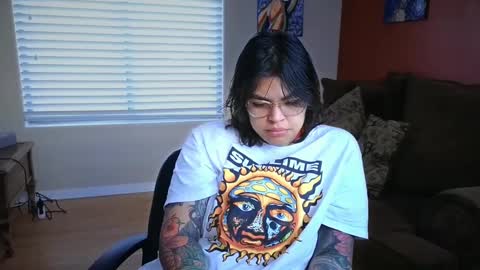 Mia online show from 12/01/24, 08:09