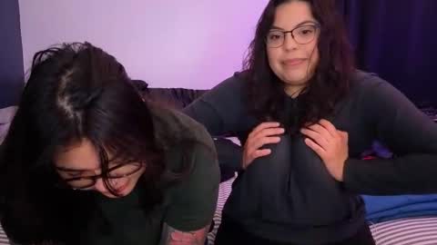 Mia online show from 03/08/26, 01:47