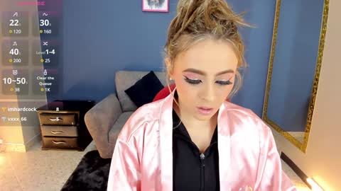 MiaCarper online show from 01/05/25, 09:03