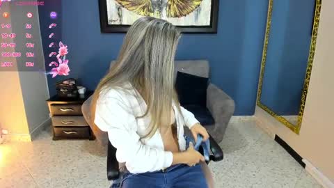 MiaCarper online show from 02/17/25, 01:36