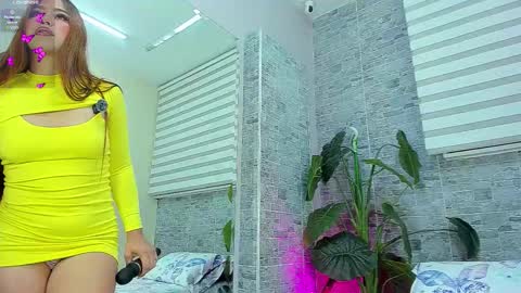 Snapshot of miacassel chatting on 02/16/26, 12:12 MiaCassel online show from 02/16/26, 12:12