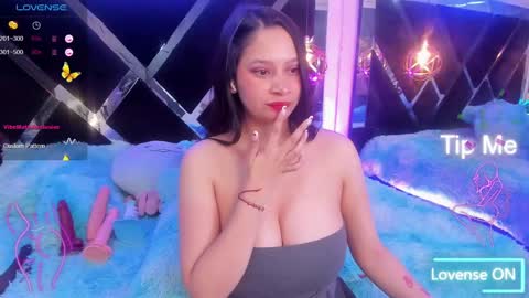 Mia online show from 10/02/25, 01:45