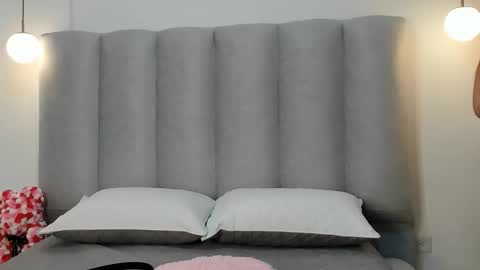 miacleark online show from 11/14/25, 01:43