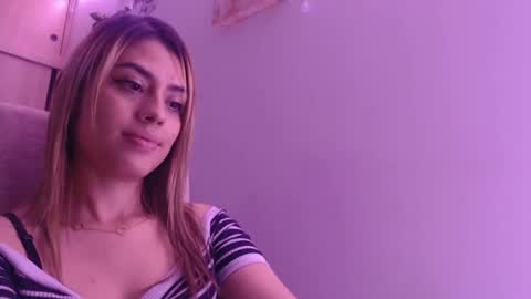 Miia  online show from 11/08/25, 03:18