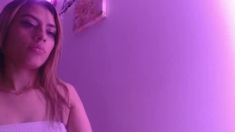 Miia  online show from 11/30/25, 10:47