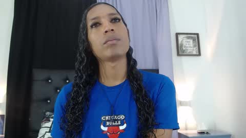 MiaCoock online show from 11/26/25, 12:28