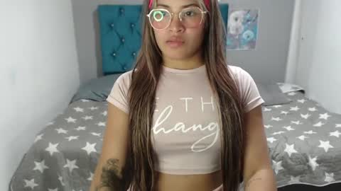 miacumgirl online show from 04/29/26, 06:25