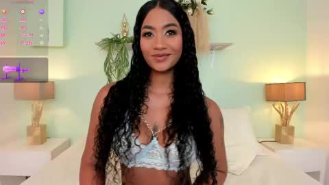 Call me Mia online show from 05/05/26, 08:28