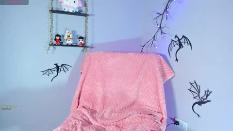 Mia Engels  online show from 02/03/26, 05:29