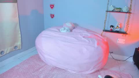 Mia Engels  online show from 03/14/26, 12:28