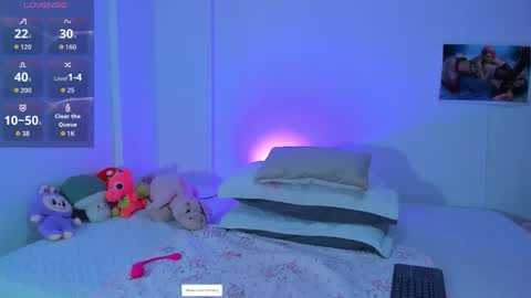 Mia Engels  online show from 03/27/26, 01:11