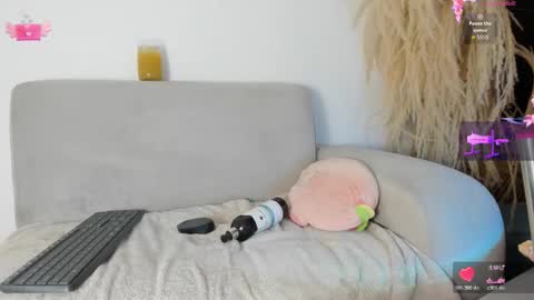 Miafisher online show from 10/21/25, 03:57