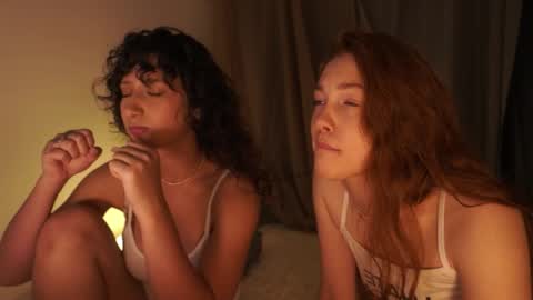 Mia online show from 11/22/25, 07:35