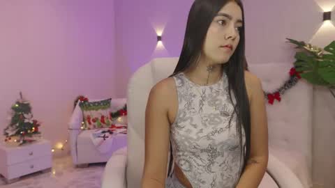 Snapshot of miagomez1 chatting on 12/01/25, 01:27 Mia Gomez online show from 12/01/25, 01:27