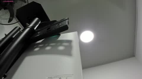 Miah Collins online show from 03/04/25, 10:57