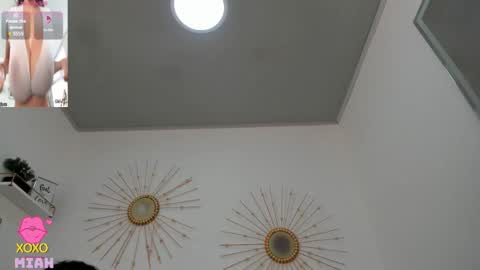 Miah Collins online show from 12/15/25, 11:47