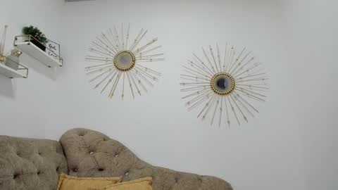 Miah Collins online show from 02/06/26, 06:44