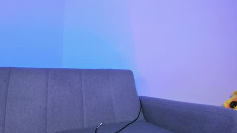 miah new independent model acount online show from 02/25/26, 03:38