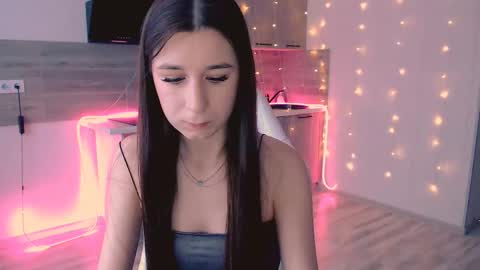 Snapshot of miaharrington chatting on 02/17/26, 12:45 miaharrington online show from 02/17/26, 12:45