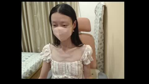 miahchan68 online show from 05/13/26, 11:51
