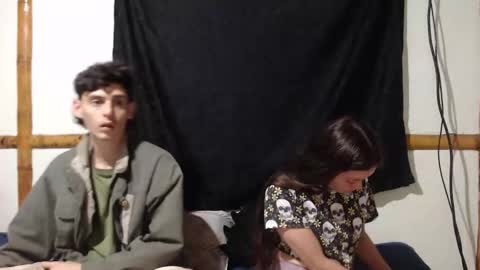 Snapshot of miahells chatting on 10/26/25, 02:28 Mia Sam online show from 10/26/25, 02:28