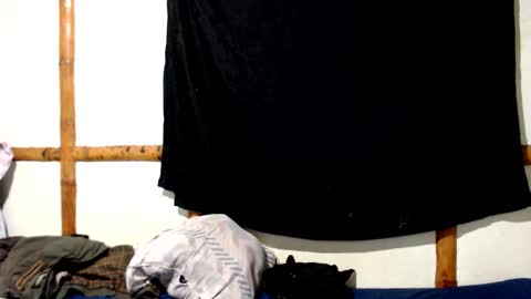 Snapshot of miahells chatting on 10/29/25, 02:58 Mia Sam online show from 10/29/25, 02:58