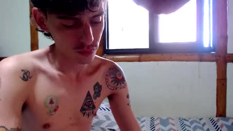 Mia  Sam online show from 10/30/25, 09:37