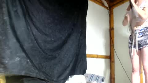 Snapshot of miahells chatting on 06/19/26, 12:26 Mia Sam online show from 06/19/26, 12:26