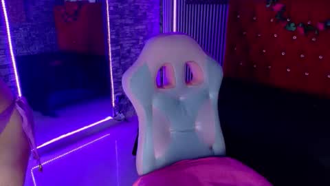 MIA VELEZ online show from 03/13/26, 07:26