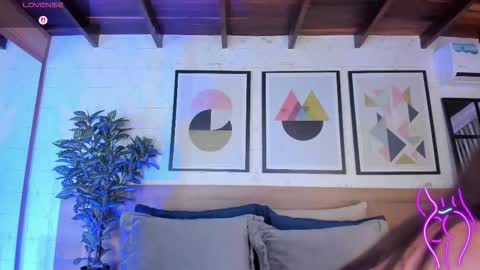 Mia  online show from 02/01/26, 03:38