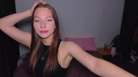 milanaaaa online show from 02/14/25, 06:29