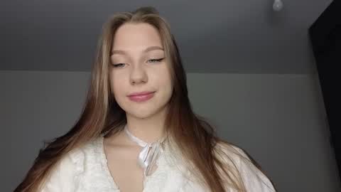 milanaaaa online show from 02/25/25, 09:24