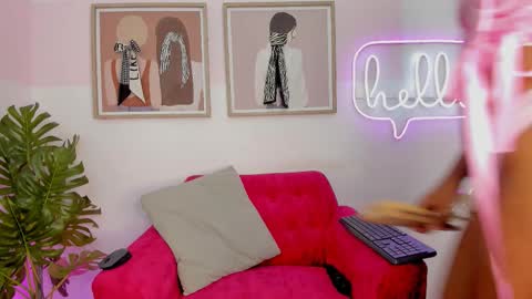 Mia Khalifa online show from 09/29/25, 03:44