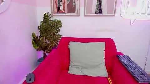 Mia Khalifa online show from 11/29/25, 03:53