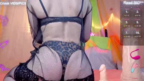 Snapshot of miakitana chatting on 02/27/25, 02:10 Mia online show from 02/27/25, 02:10