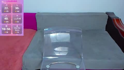 Mia Kittyy online show from 10/17/25, 04:42