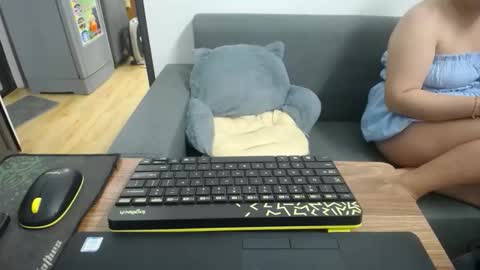 Snapshot of mialala205221 chatting on 10/13/25, 04:01 Mia online show from 10/13/25, 04:01