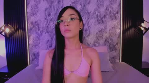 Mia Larouse online show from 03/23/26, 10:03