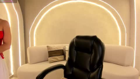 Call me Mia  online show from 02/02/26, 07:01