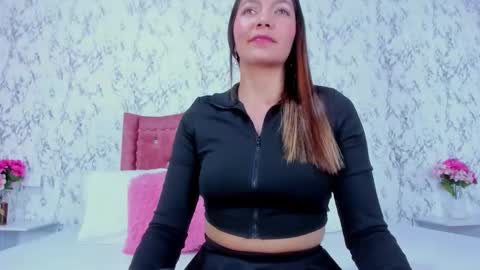 Mia Malkova online show from 12/17/25, 04:24