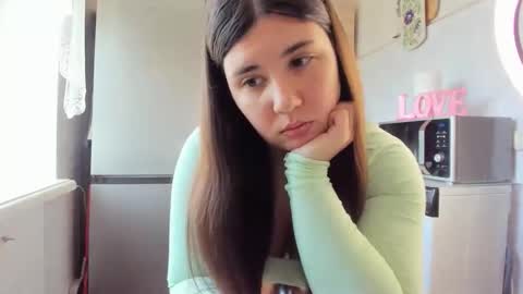 MiaMarrone online show from 05/03/26, 07:36
