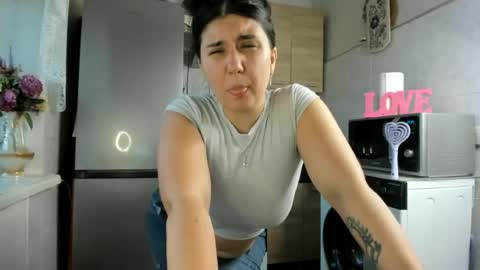 Snapshot of miamarrone chatting on 06/20/26, 05:38 MiaMarrone online show from 06/20/26, 05:38