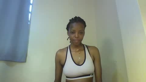 Snapshot of miami_muffin chatting on 11/26/25, 12:50 Muffin online show from 11/26/25, 12:50