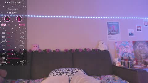 Snapshot of miamiameow chatting on 01/27/25, 09:00 Mia online show from 01/27/25, 09:00