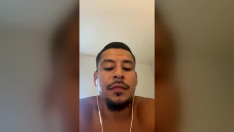 Snapshot of miamiclos1 chatting on 08/02/26, 02:15 miamiclos1 online show from 08/02/26, 02:15