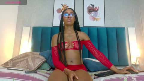 Mia  online show from 03/03/25, 12:27